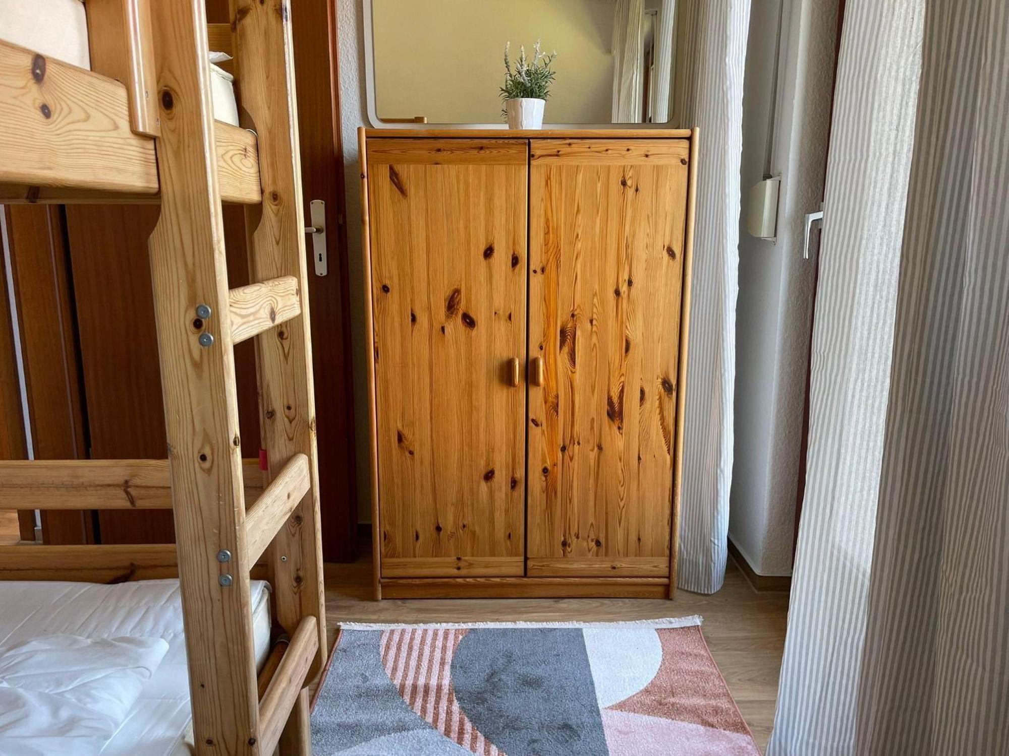 Ferienwohnung-Nils-Holgerson-Mit-Balkon-Zwischen-Strand-Wald-Wiese-Im-Suedosten-Der-Insel-Ruegen Gustow  Екстериор снимка